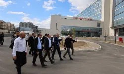 Sağlık yatırımlarında Bursa mesaisi... Ali Osman Sönmez Hastanesi'nde açılış hazırlığı