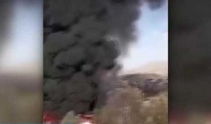 Ağrı'da tankerle çarpışan yolcu otobüsü alev aldı