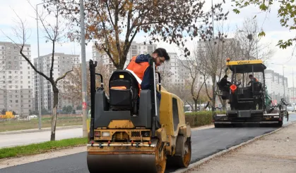 Bursa Osmangazi'de park içi yollar yenilendi