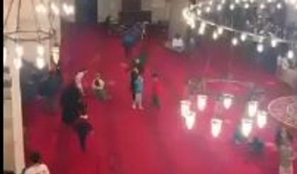 Bu Ramazan da cemaat ikiye bölündü! Cami adabı mı, çocukların oyun alanı mı?