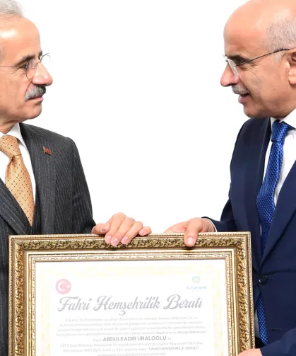 Bakan Uraloğlu'na Malatya'dan fahri berat