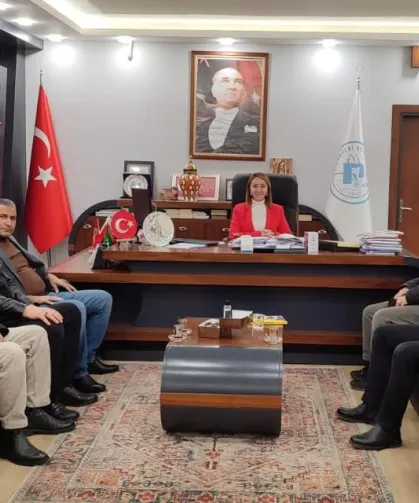 Bilecik Pazaryeri'nde muhtarlardan Başkan Tekin'e ziyaret