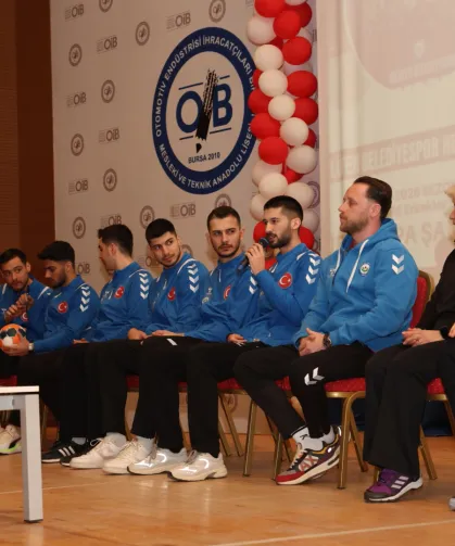 Busa'da Nilüferli hentbolcular gençlerle buluştu