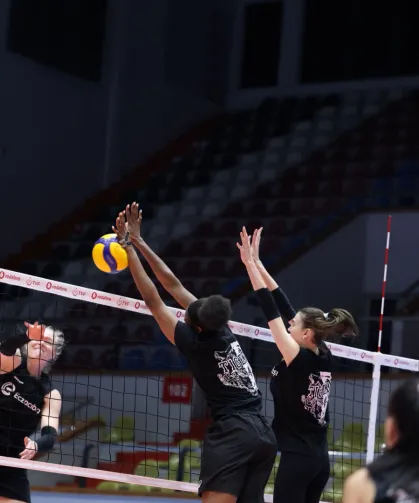 Eczacıbaşı Dynavit İzmir deplasmanında