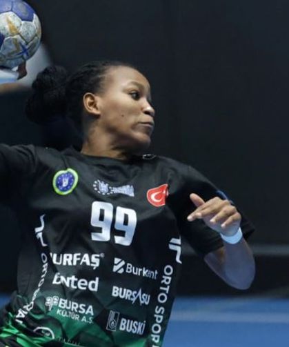 Bursa Büyükşehir Kadınlar Hentbol'de sezonu zirvede tamamladı