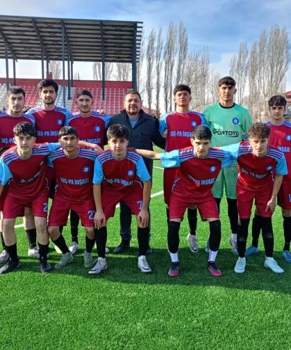 Ağrı'da U18 Ligi Şampiyonu Patnos Spor oldu