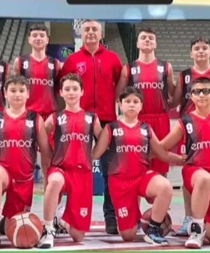 Gemlikspor Küçük Erkekler namağlup çeyrek finalde