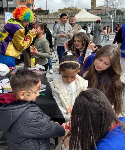 LİMAN Gönüllüleri Filistinli çocuklara bayram sevinci yaşattı