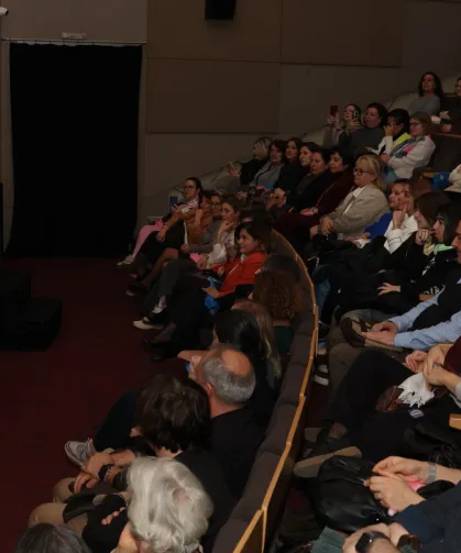 Bursa Nilüfer'de 8 Mart'a özel 'Yağmur Kadınlar' müzikali