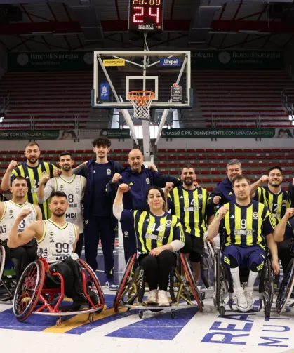 Bakan Bak'tan Fenerbahçe'ye tebrik