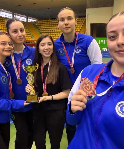 Bursa Büyükşehir Belediyespor masa teniside sezonu 4'üncü tamamladı