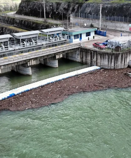 Yuvacık Barajı'nda 125 metreküp atık toplandı