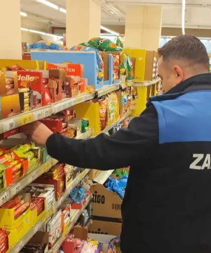 İnegöl'de zabıta ekiplerinden bakkal ve marketlere denetim