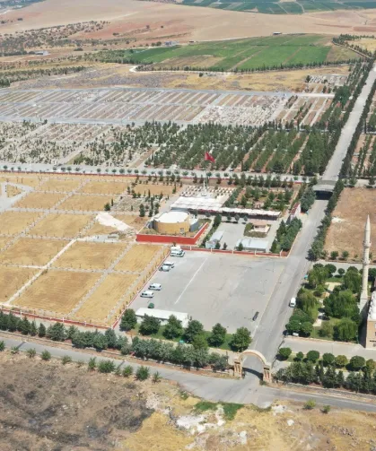 Mezarlıklara parke yerine asfalt