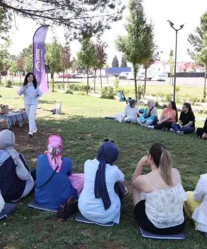 Diyetisyenimle yaza merhaba etkinliği Millet Bahçesi'nde gerçekleştirildi