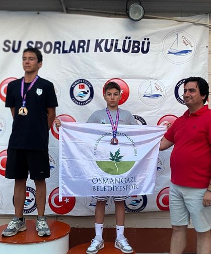 Osmangazi’nin Kulaçları Prens Adaları’nda Madalyaya Uzandı