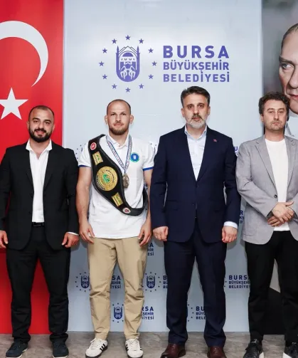Başkan Vekili Biba dünya şampiyonu güreşçiyi ağırladı