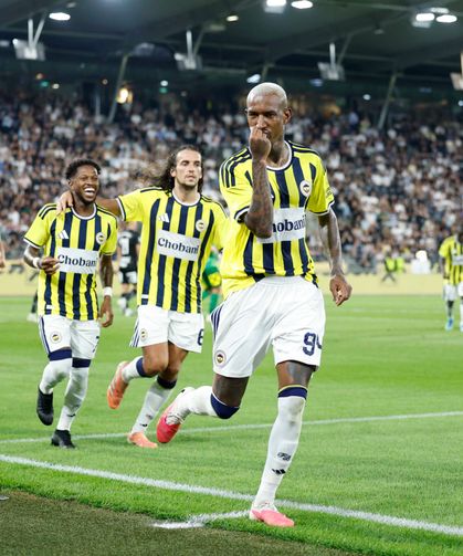 Fenerbahçe evinde Olimpik Lyon ile berabere kaldı