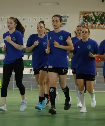 Bursa Büyükşehir Belediyespor Kadın Hentbol Takımı'nda kadro tamam