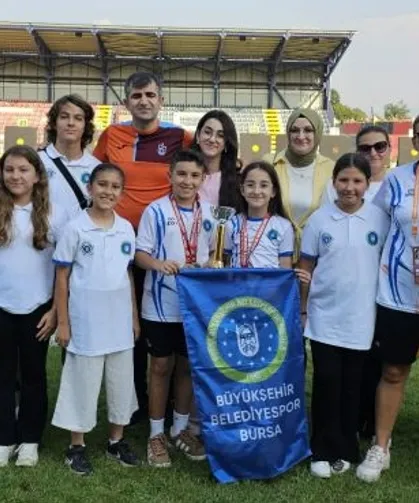 Bursa Büyükşehir Belediyesporlu okçulardan 3 madalya