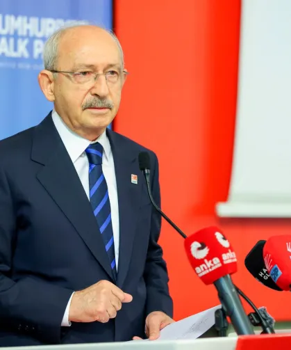 CHP'de İl Başkanları toplandı... Kılıçdaroğlu: Partiden ayrılanlarla tartışmaya girmeyin, sorunlara odaklanın