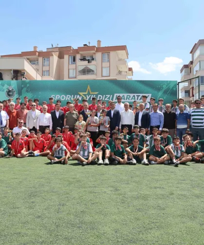Konya Karatay'da futbol ve dart turnuvalarında şampiyonlar belli oldu