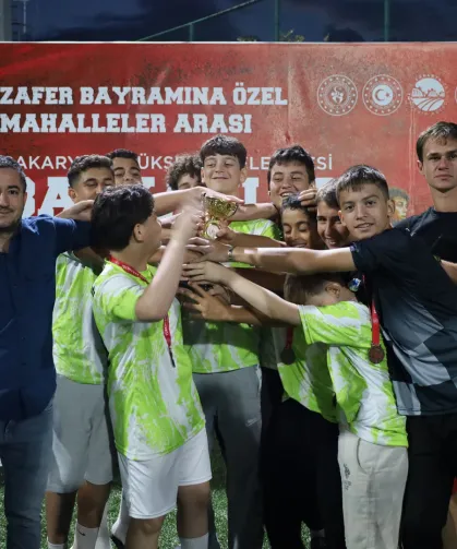 Sakarya'da Başkanlık Futbol Kupası'nda şampiyon Göktepe oldu