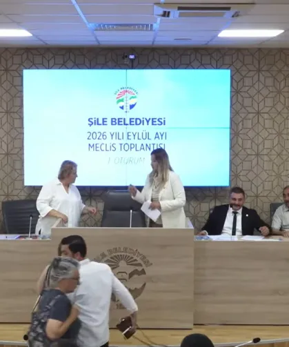 Şile Belediyesi Meclisi'nde CHP'li üyeler oturumu kapattı!