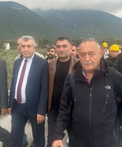 Manisa Soma'da madencilerin yürüyüşünde Jandarma engeli