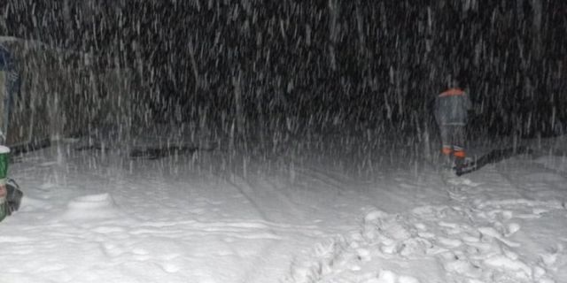 Bursa Harmancık'ta kar 54 cm'ye ulaştı