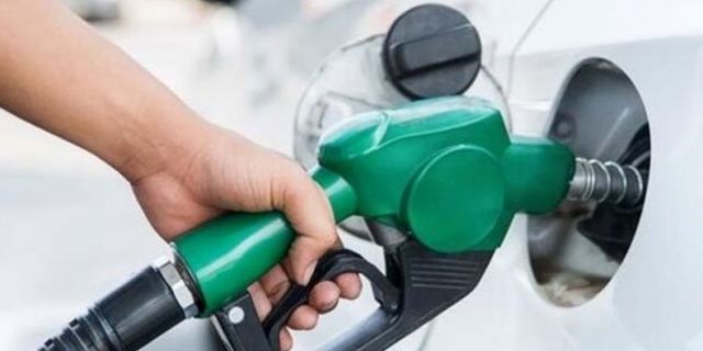 Benzine 81 kuruş zam geliyor!
