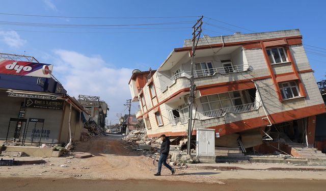 Kahramanmaraş merkezli depremlerde hayatını kaybedenlerin sayısı 50 bin 96'ya yükseldi