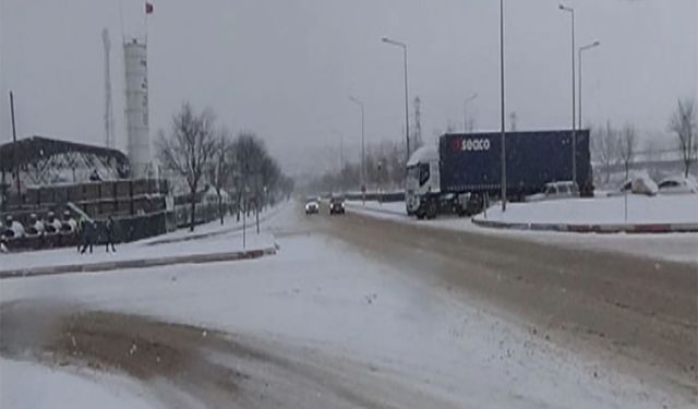 Meteoroloji'den 10 ile 'sarı' kodla uyarı! Kar, fırtına...