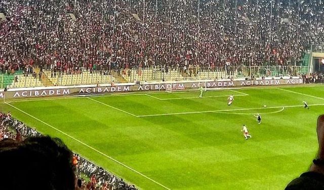 Tüm stat inledi! Bursa'daki milli maçta "TFF istifa" tezahüratları