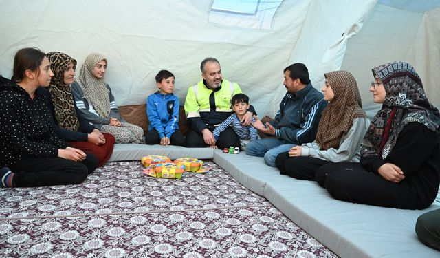 Hataylı afetzedelere Bursa morali