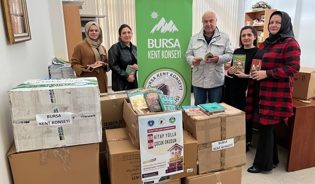 Kadın Meclisi’nden deprem bölgesindeki çocuklara kitap yardımı