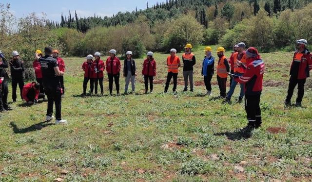 İNDAK Gönüllüleri Eğitim İçin Sahaya İndi