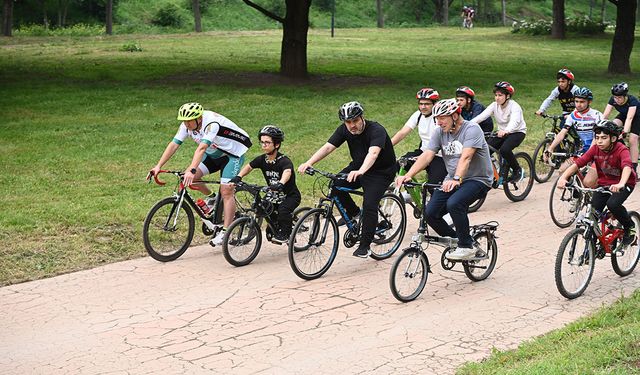 Dünya Bisiklet Günü’nde pedal çevirdiler