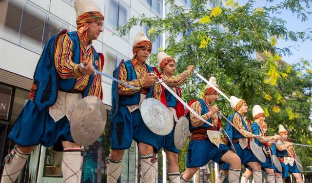 Kılıç kalkan Zagreb’te gönülleri fethetti