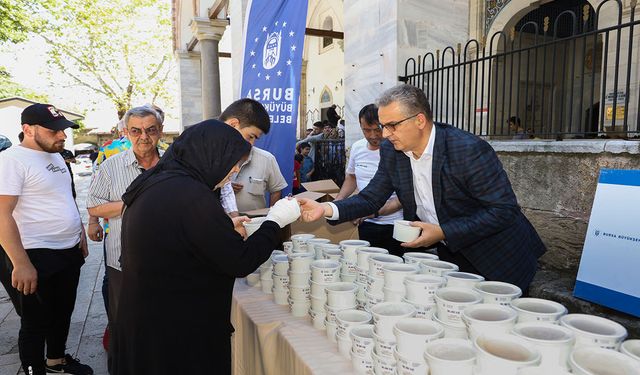 Aşure kazanları birlik için kaynadı