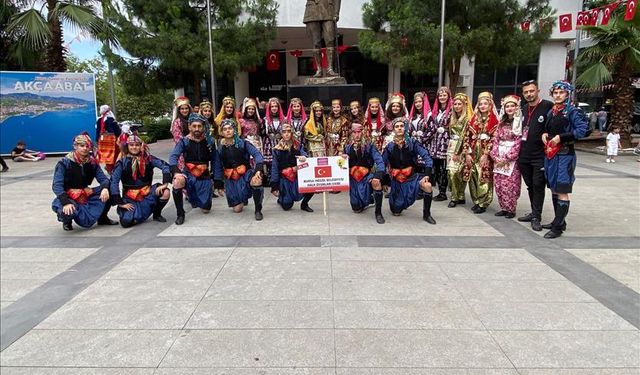 Halk Dansları Topluluğu Akçaabat Festivaline Renk Kattı