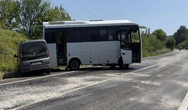 İşçi servisi kaza yaptı