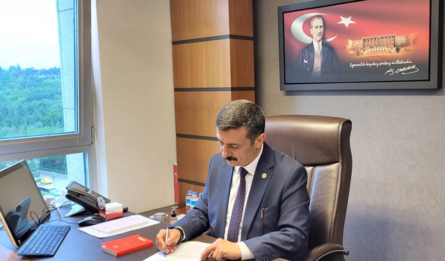 İYİ Parti Bursa Milletvekili Selçuk Türkoğlu doğalgaz zammını Meclis'e taşıdı