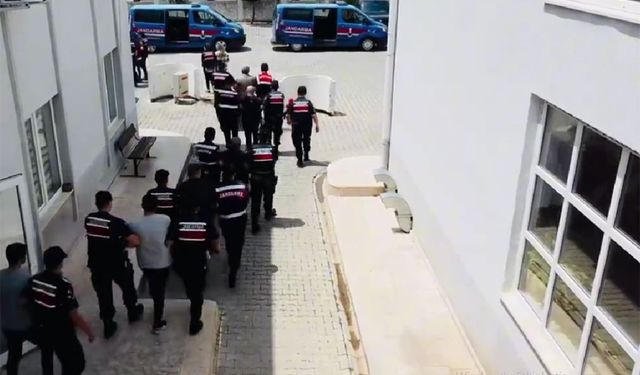 Bursa dahil 11 ilde, 52 FETÖ mensubu şüphelisi 'Transfer Operasyonu' ile yakalandı