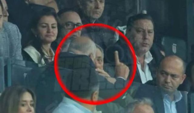 TFF Başkanı Büyükekşi'den açıklama geldi! Parmağın ucundaki kimdi?