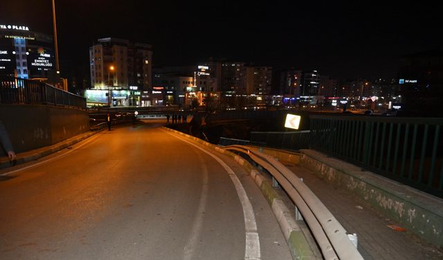 Bursa'da yol çöktü! Yol trafiğe kapatıldı