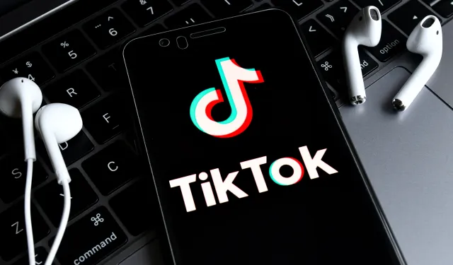 Tiktok’ta yüz binlerce şarkı kaldırıldı ‘Milyonlarca paylaşım silinebilir’