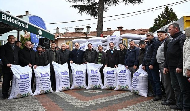 Bursa Büyükşehir’den besiciye yem desteği