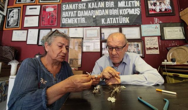 Eşi ile birlikte 70 yıldır telkariye hayat veriyorlar