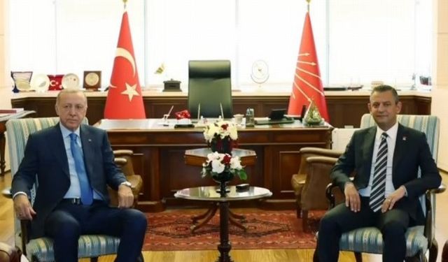 Erdoğan 18 yıl sonra CHP'yi ziyaret etti